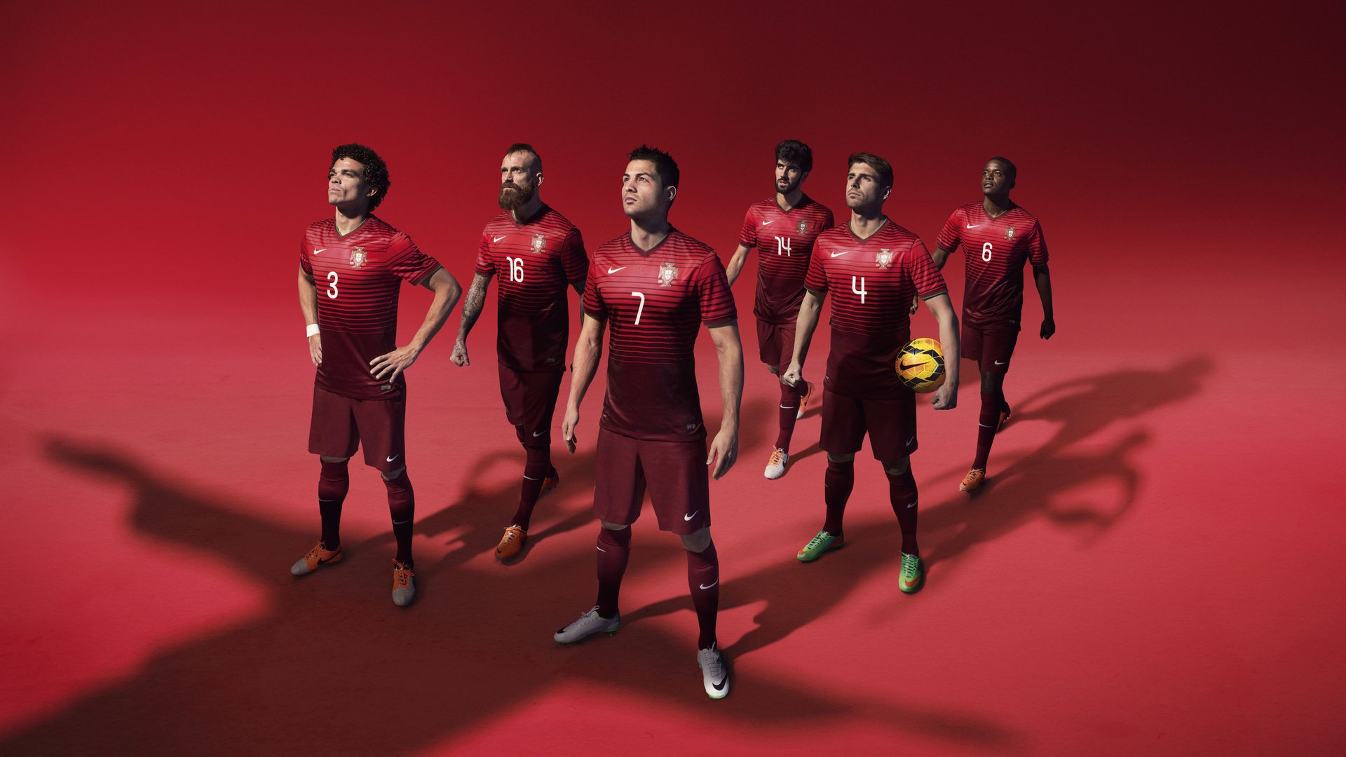 华体会登入-拜仁火力全开，击退博卡青年，拜仁进攻