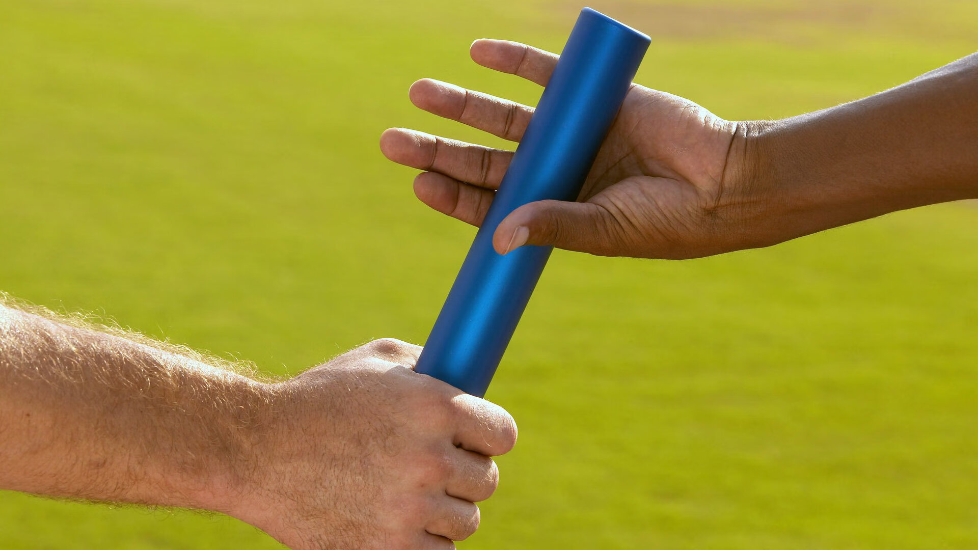 五大联赛争冠格局在焦点战后生变,五大联赛鏖战正酣 点击观看